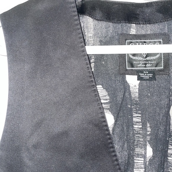 Black Vest - Picture 2 of 6